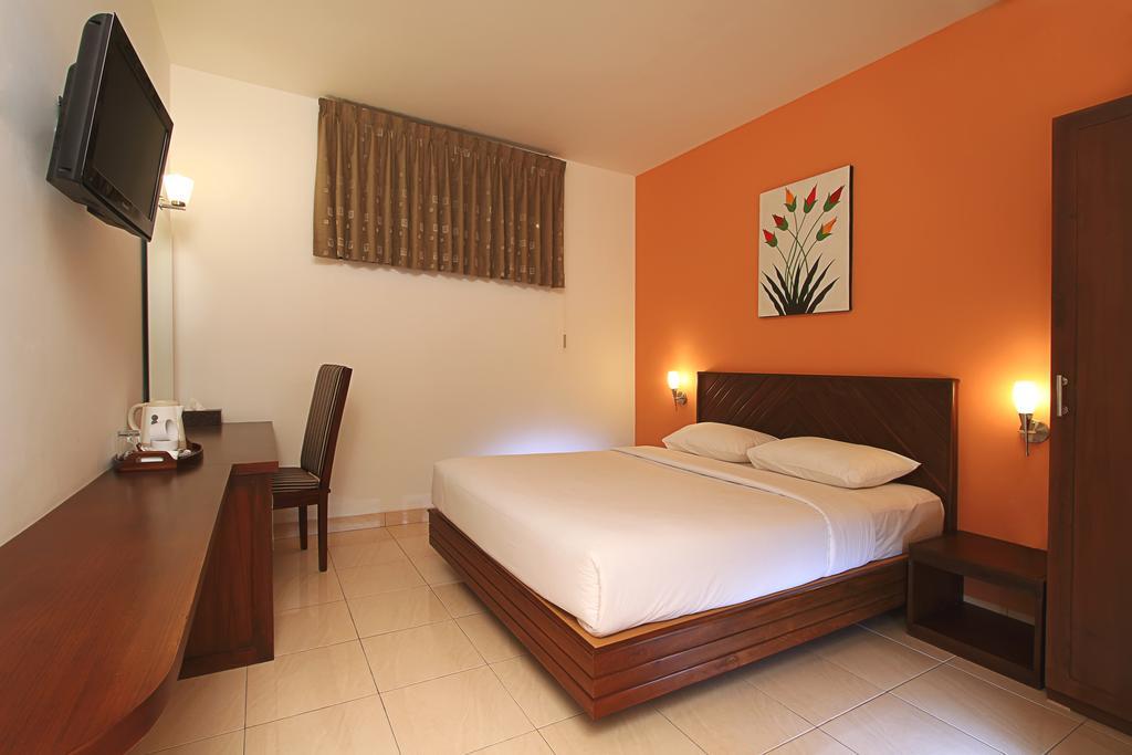 Maesa Hotel Ponorogo Номер фото