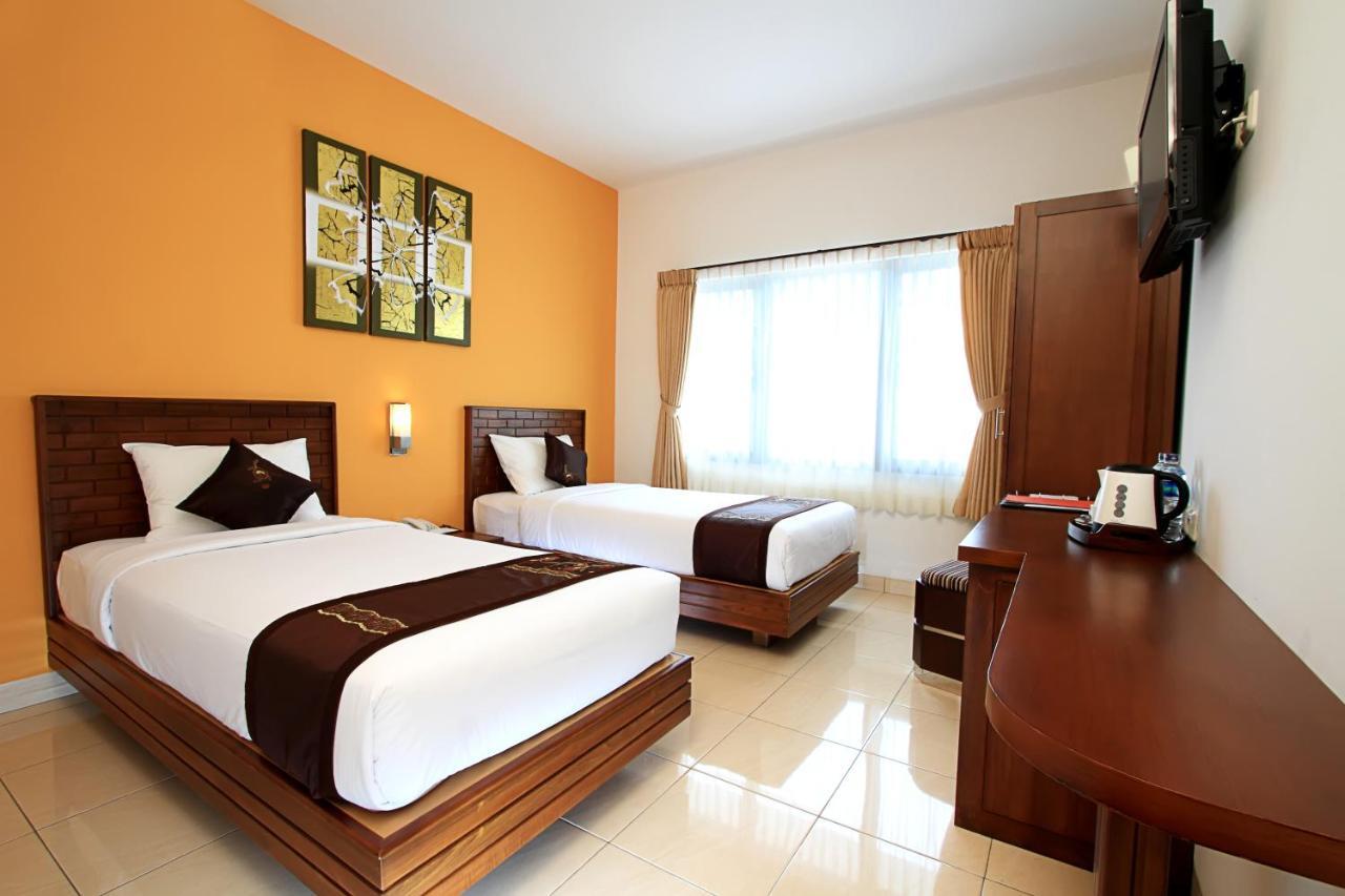 Maesa Hotel Ponorogo Номер фото